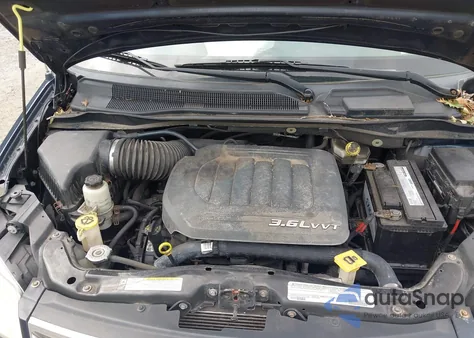 2012 Chrysler Town & Country Touring from USA, damaged, VIN 2C4RC1BG7CR368541